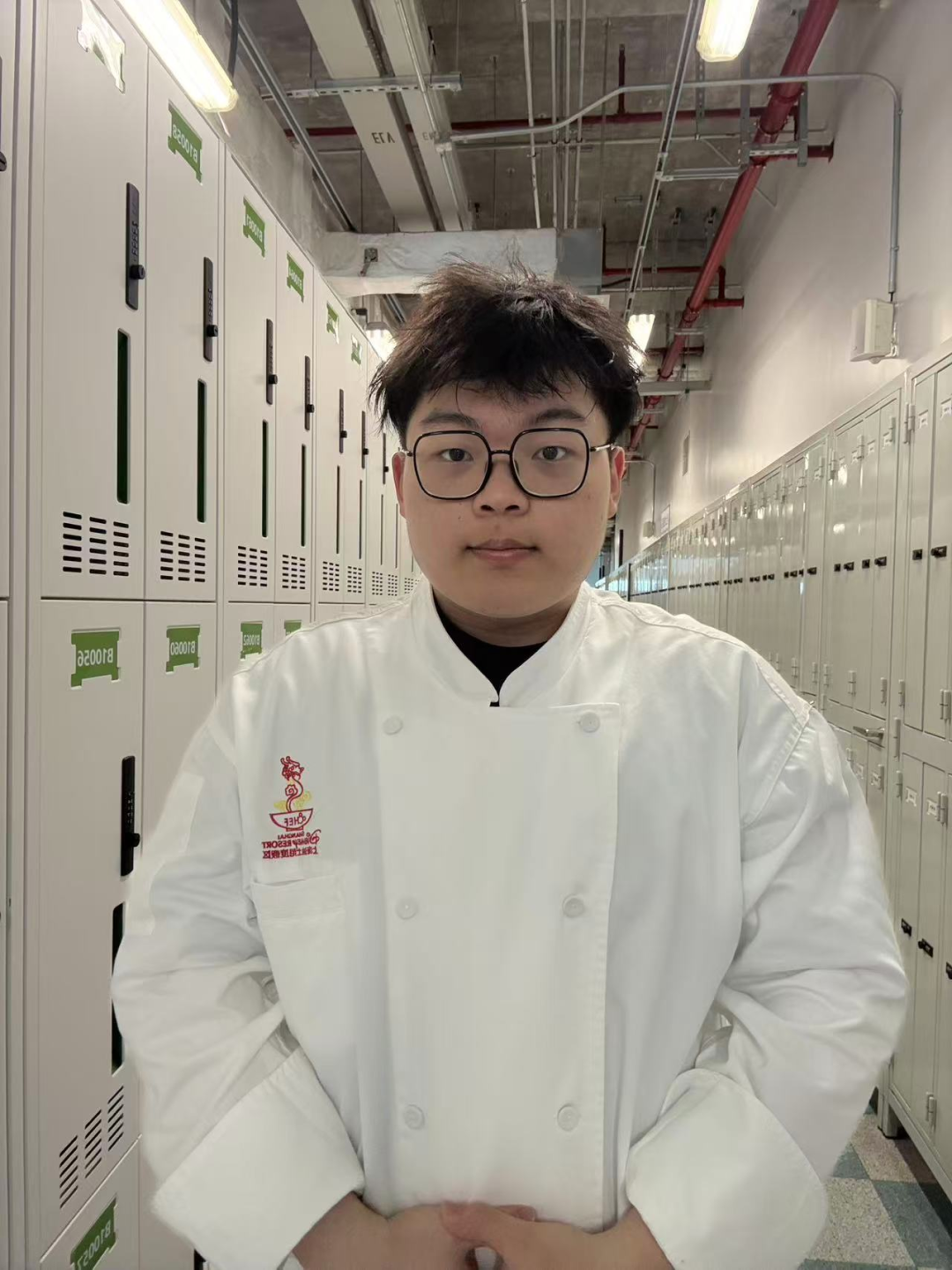 1757053631948252.png 郑洪.png