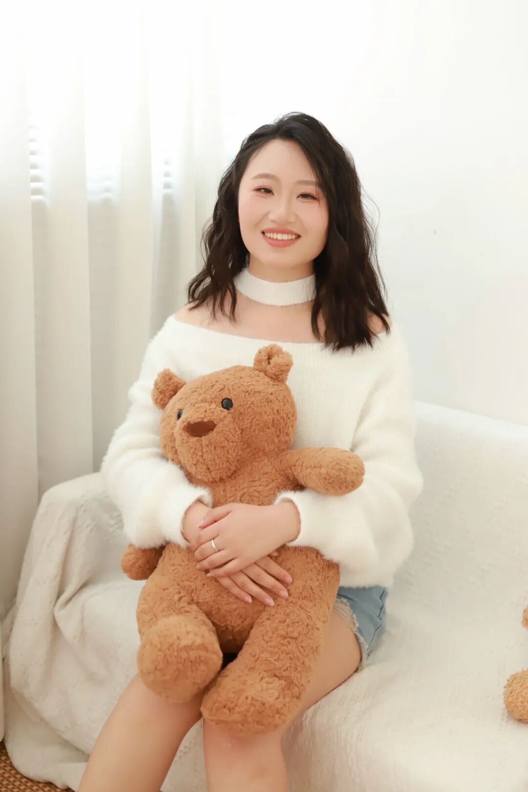 1757053666639276.jpg 周巳.jpg