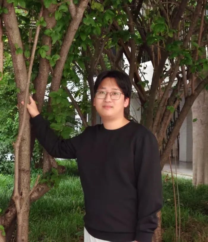 1757055020162574.jpg 郑新.jpg