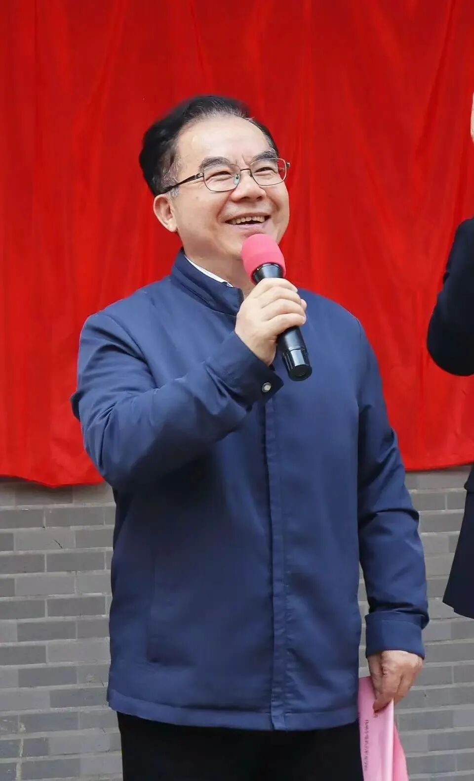 1758007911168706.jpg 4.jpg