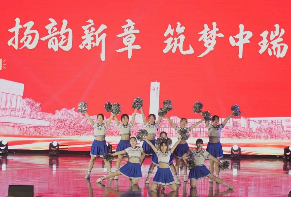 1759977611189705.png 8a08bc56-e357-41bf-b87b-96c3174d5bfd.png